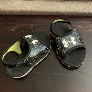 UA toddler 7 sandals